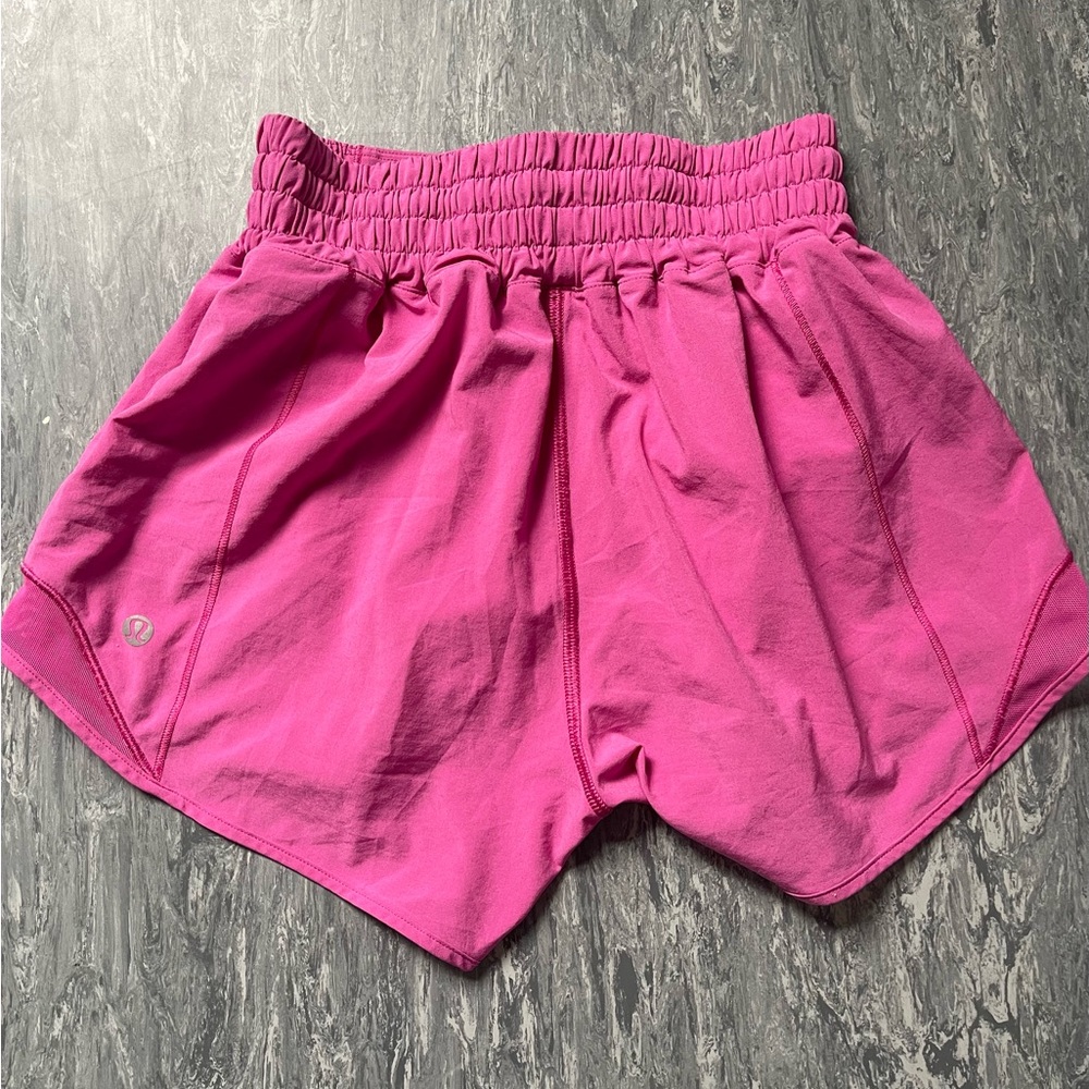 Lululemon high rise 4” Hottie Hot Shorts